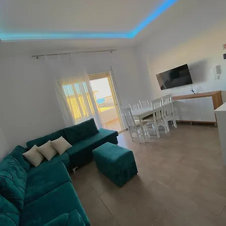 Prestige Sea View Lejlighed *