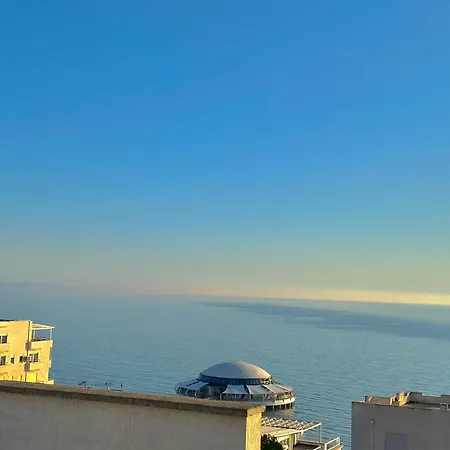 Prestige Apartament Sea View *