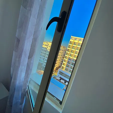 Prestige Apartament Sea View Apartment *