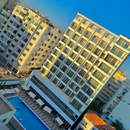 Prestige Apartament Sea View Апартаменты Дуррес